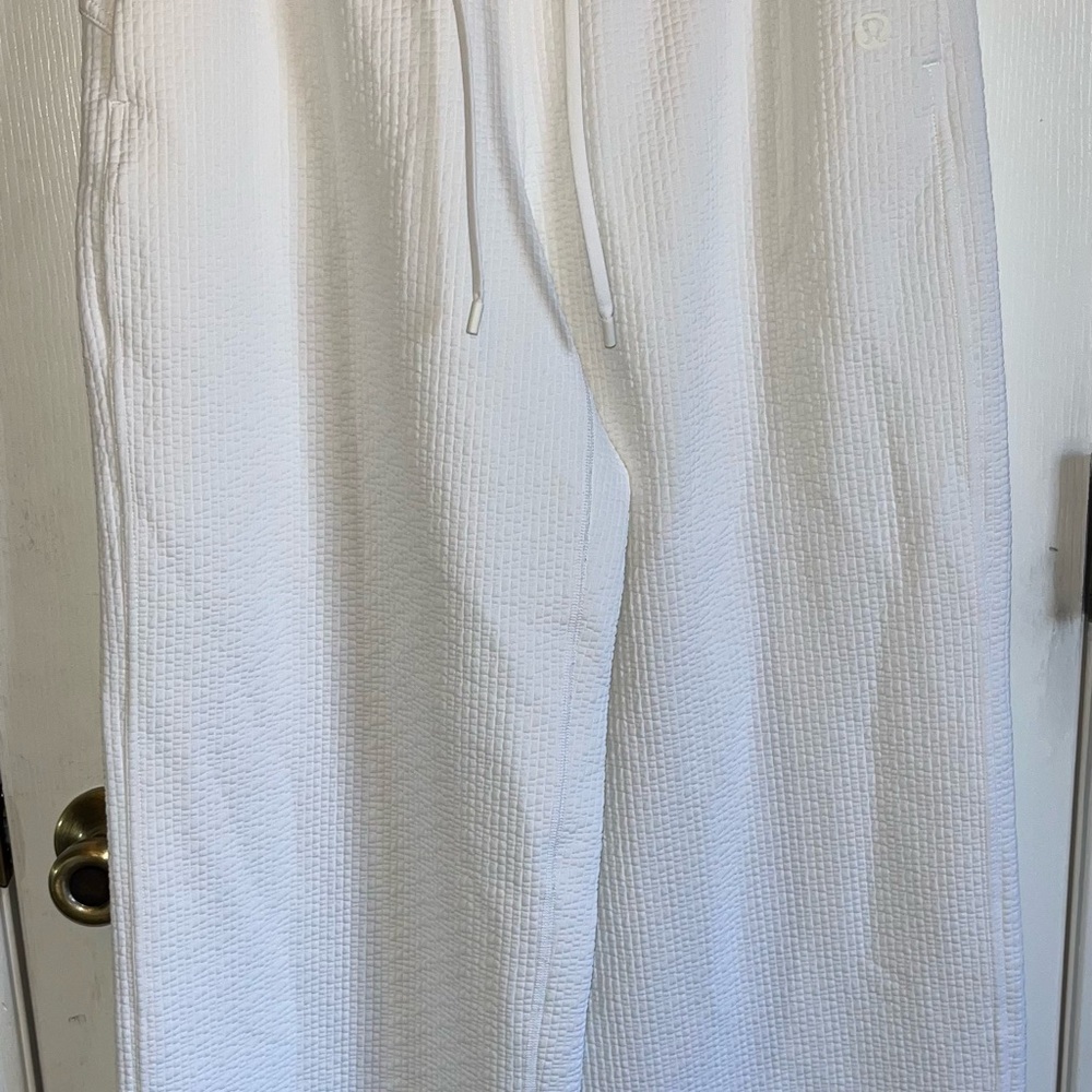 Lululemon Athletica White Textured Joggers